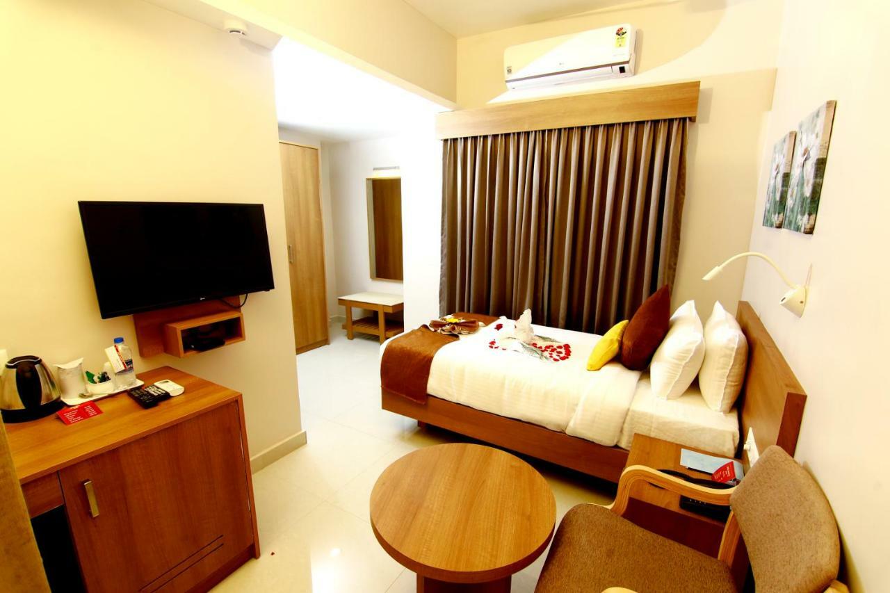 Hotel Panacea Ventures Коллам Екстер'єр фото