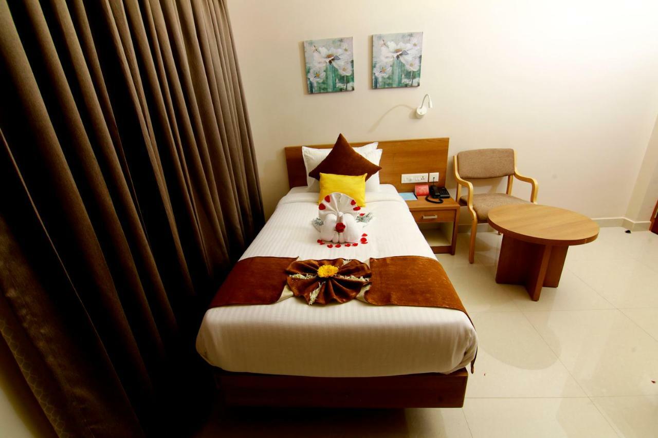 Hotel Panacea Ventures Коллам Екстер'єр фото