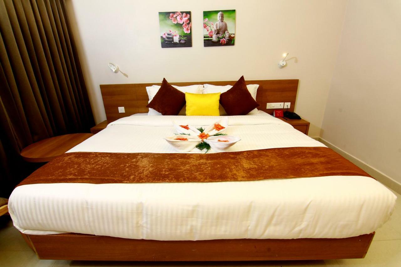 Hotel Panacea Ventures Коллам Екстер'єр фото