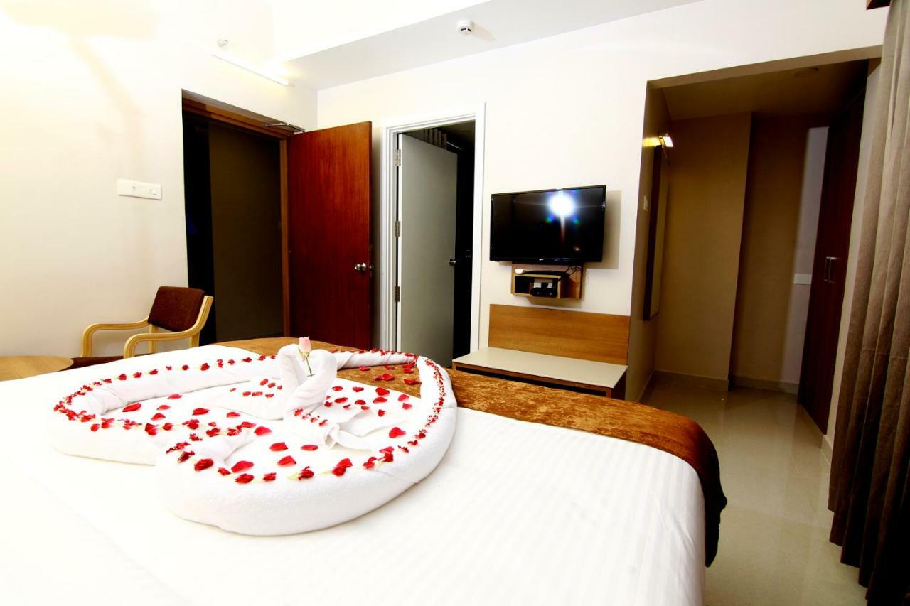 Hotel Panacea Ventures Коллам Екстер'єр фото